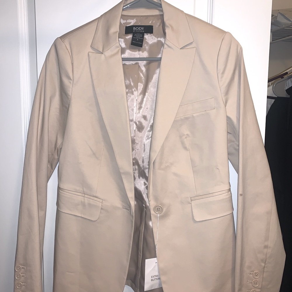 Body by Victoria Khaki Blazer NWT